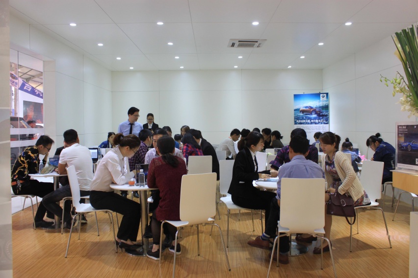 4S店和汽贸店买车到底有什么区别呢？看完这篇你就知道了