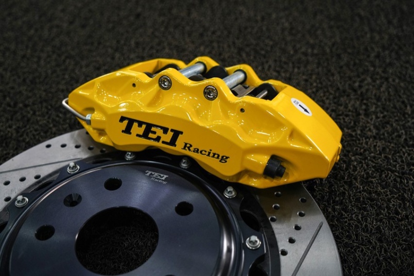 案例传祺GM8改装TEI Racing P60S刹车卡钳套件
