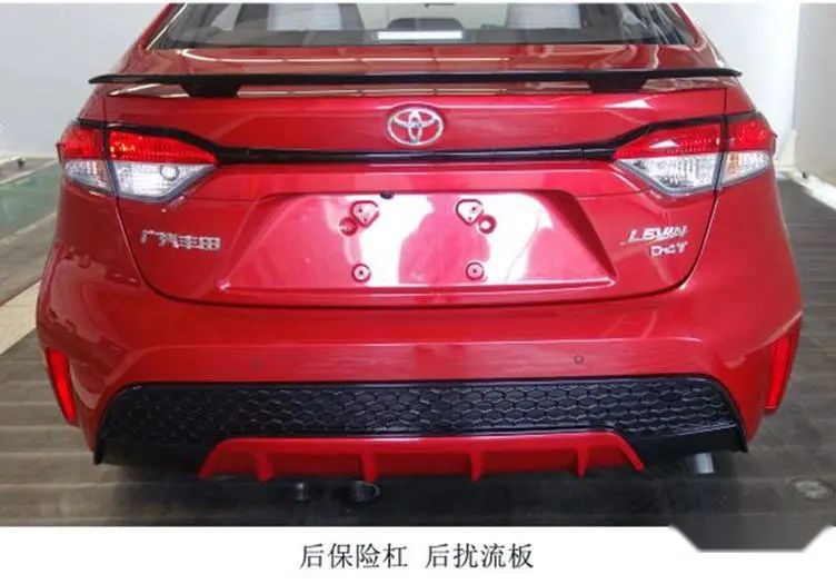 不到一年出改款，带着小尾翼的雷凌你受得了吗？