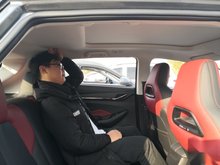 预售27天,平均每2分半钟就能卖一台，长安欧尚X5有何制胜法