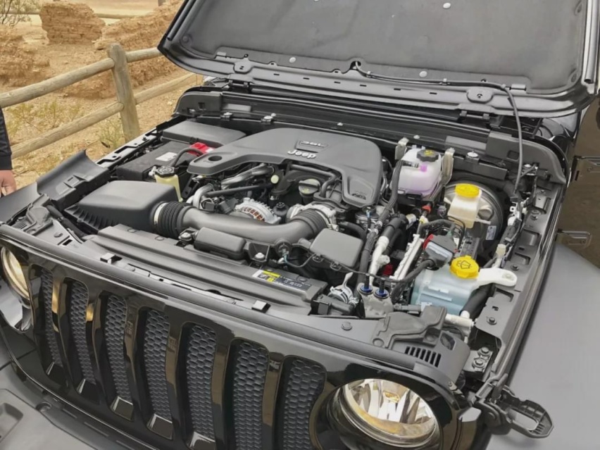 对比实测：混动版Jeep牧马人还能玩越野吗？
