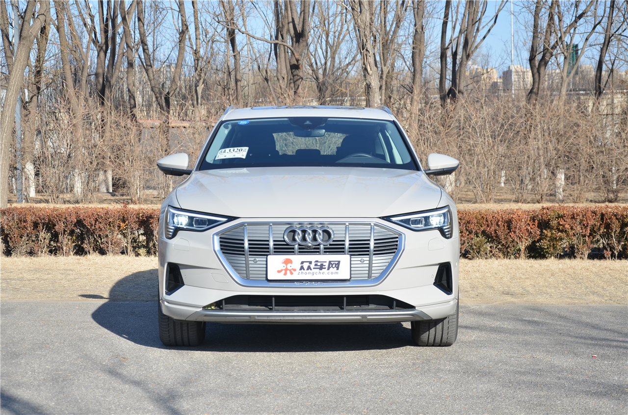 ԇ�{�W��e-tron �������s�����ϼ�߀�Ǻ�e���l(f��)