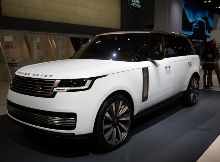 4.4T V8双涡轮，内饰壕无人性，全新路虎揽胜系列成都车展正式上市
