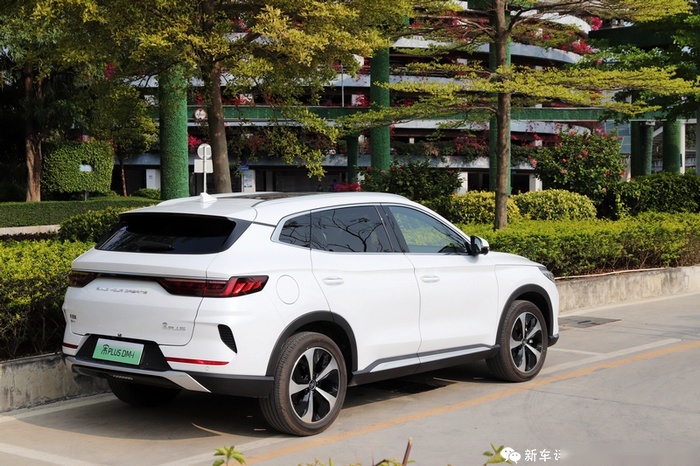 比亚迪宋PLUS DM-i首试：老PHEV们，你们要被淘汰了