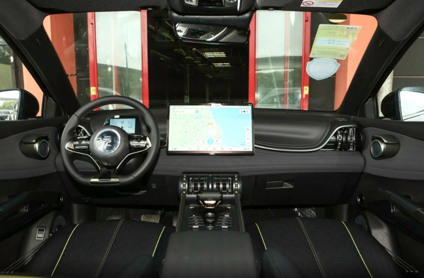 有颜值有实力,15万级的纯电SUV,深蓝S05和元PLUS该怎么选?