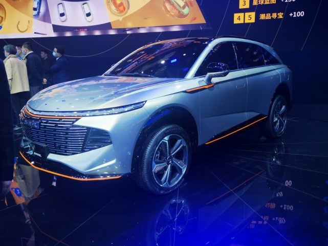 鏖战上海滩： 哈弗发布HAVAL XY概念车