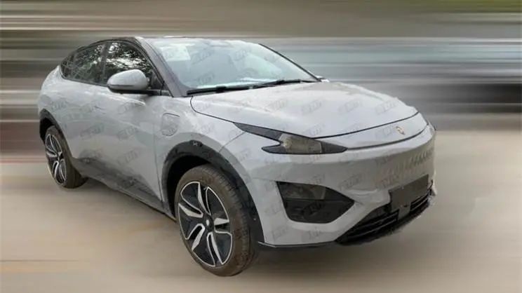 五菱全新310C下线、恒大第二款车恒驰6曝光…