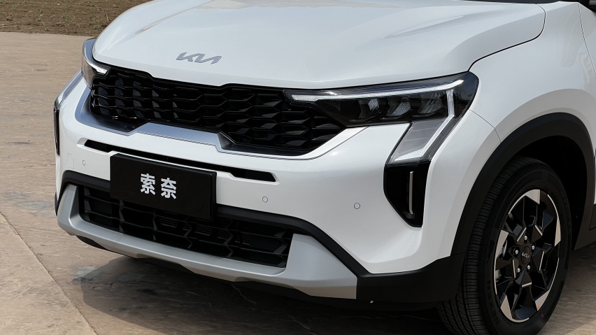试驾起亚索奈，不怯新能源威胁，实力全面的小型SUV