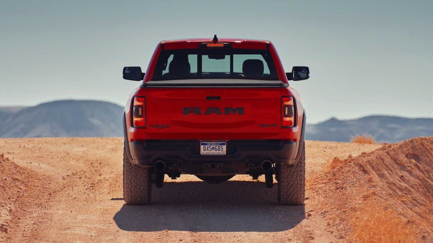 2021-ram-1500-trx (4).jpg