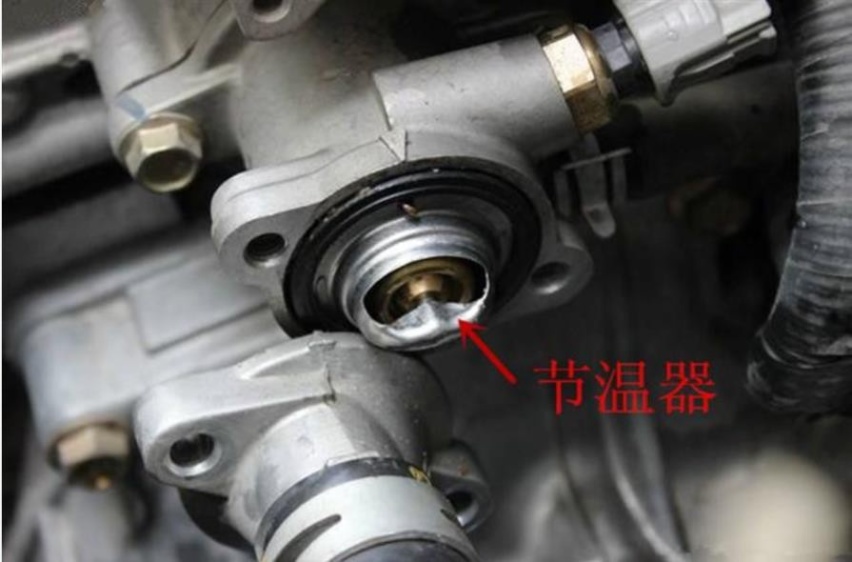 日产天籁2.0T水温无法上升，黑科技可变压缩比发动机出问题？