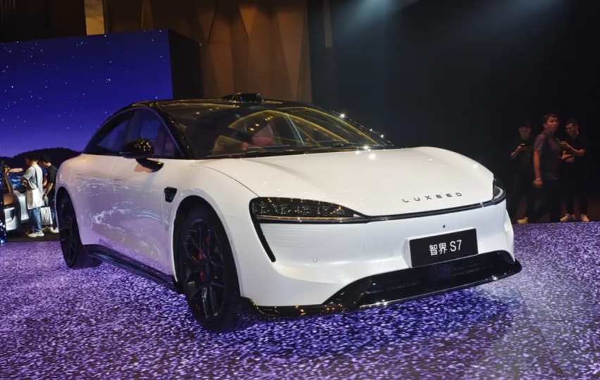 12月份各大车企发力 智界S7、奇瑞iCAR03 问界M9都上市