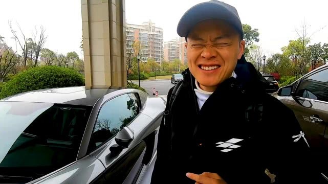 新能源跑车好玩吗？看吴佩赛道试驾前途K50