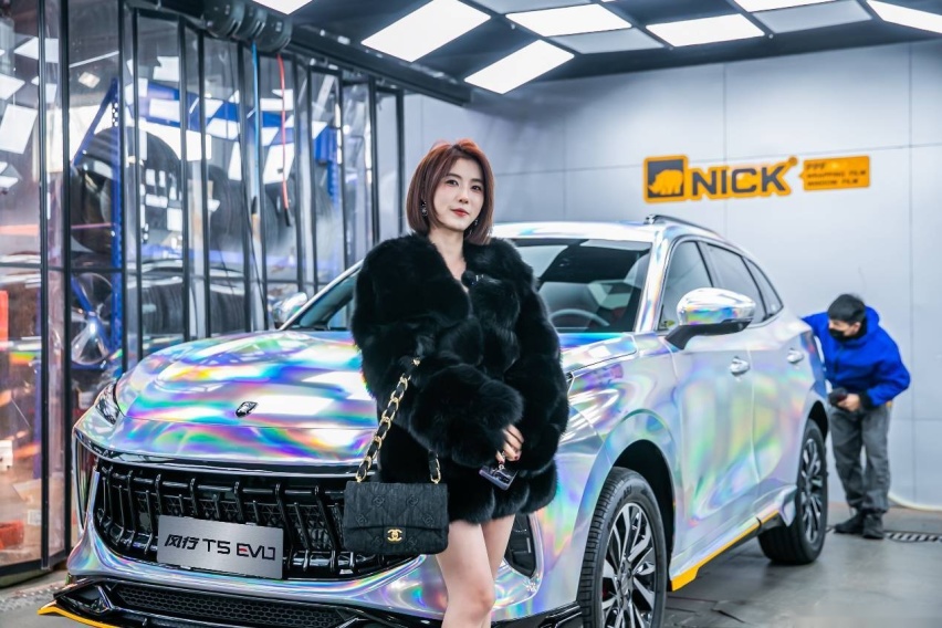 颜值不输百万超跑，10万级别SUV俘获千万粉丝女神芳心