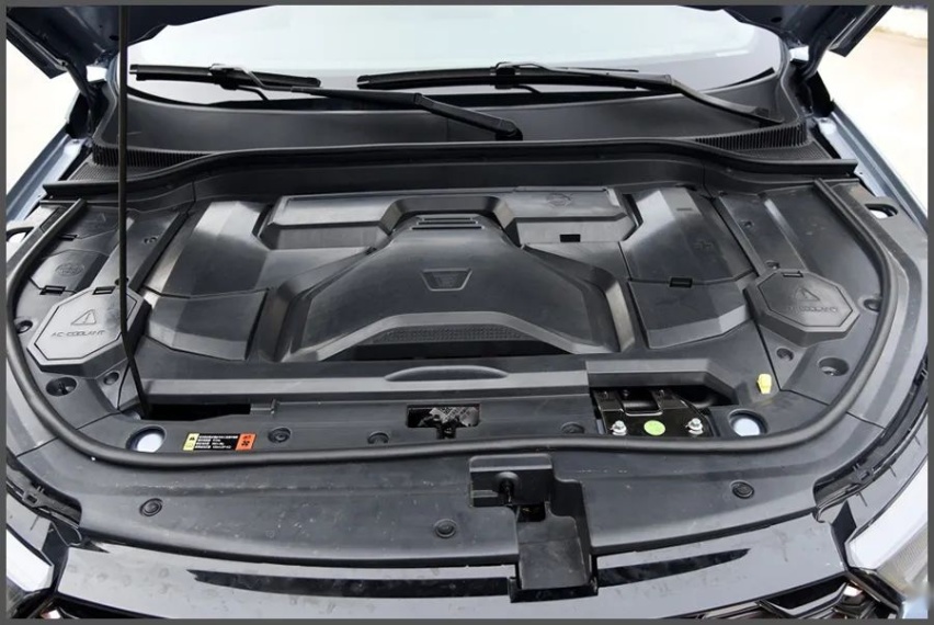 福特领界EV对比宋Pro EV，谁的实力更强？