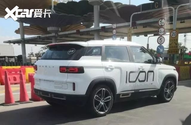 号称国产偶像级SUV，吉利icon无伪装实车曝光，用新标更硬