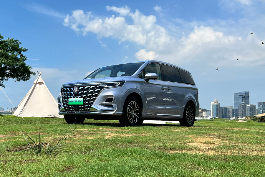 siMAX8 EVԇ{ ԃrȵMPV