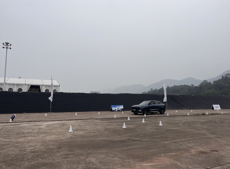 一口气试驾两款自主插混SUV，解析欧尚Z6 iDD成功之道