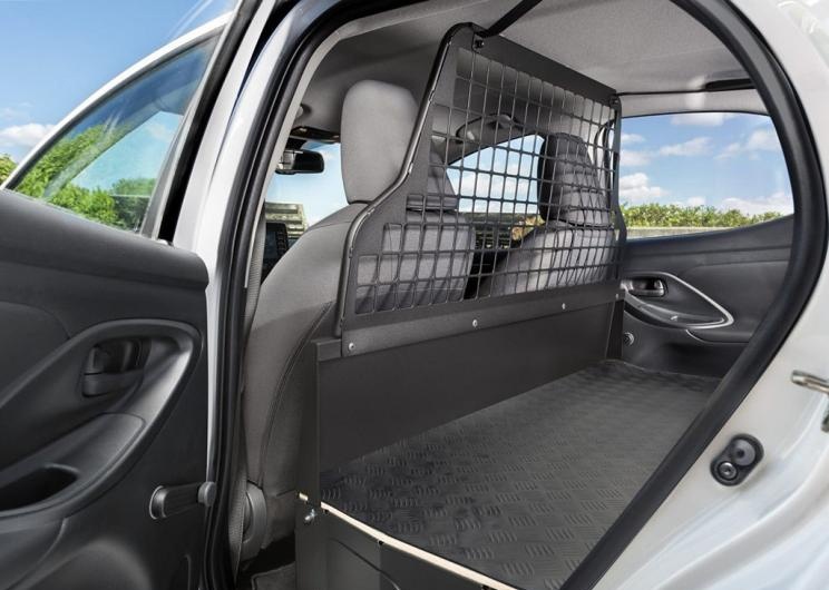 丰田造了一台YARiS Van 后排拆掉当货箱 1.5L自吸拉得动吗？