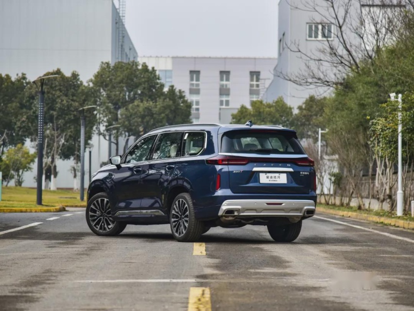 2.9米轴距的大7座SUV！全新星途揽月上市，最低售价17万