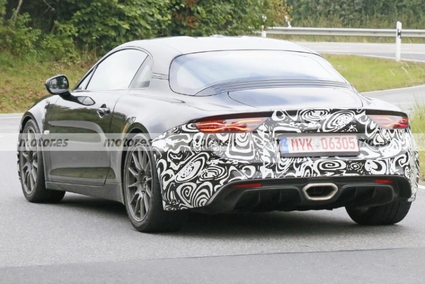 ​Alpine A110改款车谍照曝光，外观时尚运动，性能媲美718