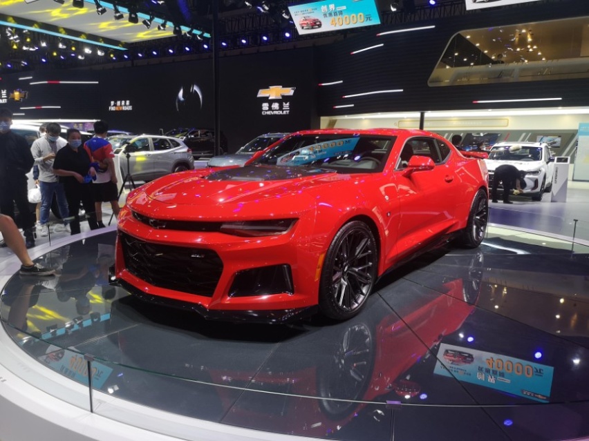 机增V8引擎，肌肉车性能新高度，2018款科迈罗ZL1首秀
