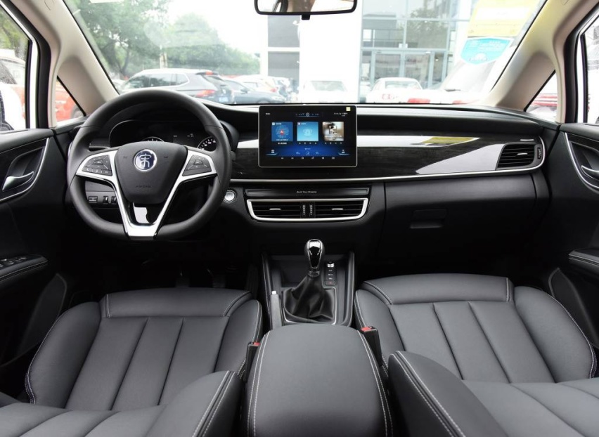 1024x0_1_q95_autohomecar__ChcCL11jkT2ABaToAAb8KuRGX_o204.jpg