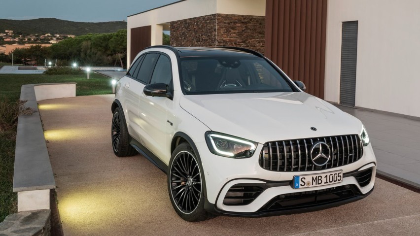 “超跑”SUV诞生 奔驰AMG GLC63 与超跑比肩