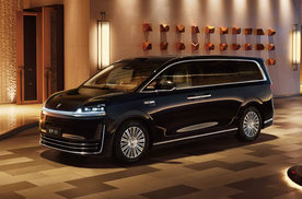 国产MPV天花板？智界V9内饰官图发布，老板看完都放弃了奔驰V级