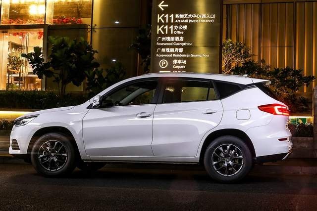 起售不到7万的比亚迪SUV！新款宋经典版值不值得买？