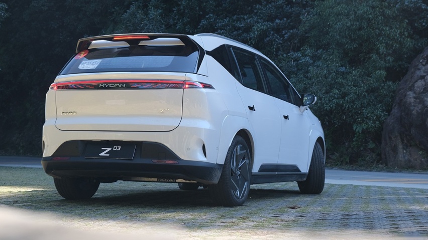 科技感满满，13.28万元起，2022款合创Z03值得入手吗？