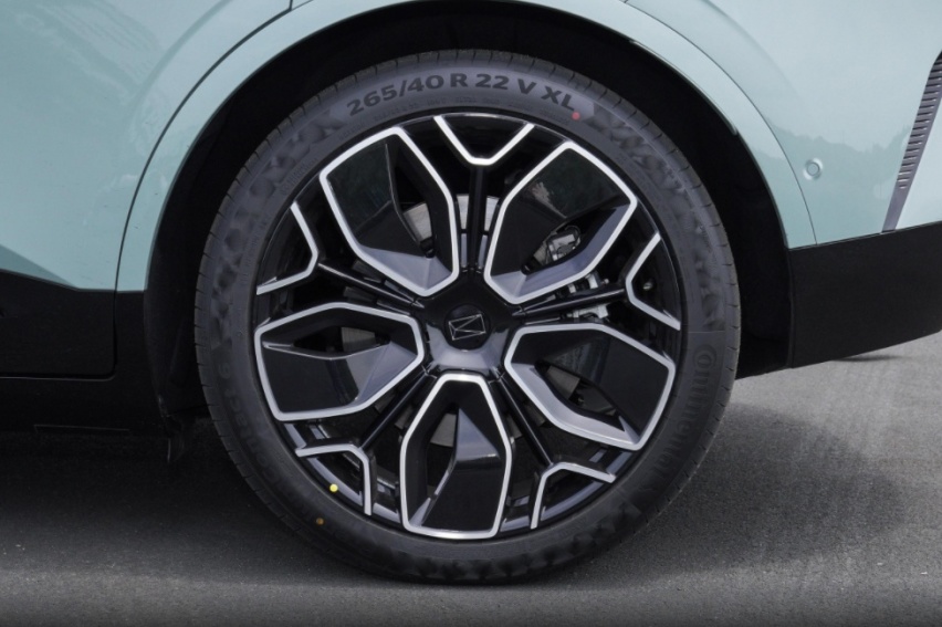 开了3次Model Y，转头却入手阿维塔11，车主：发现这两款车的差距