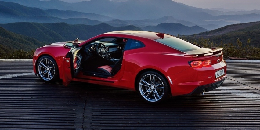增加樱桃红车漆，搭6.2 V8，新款雪佛兰Camaro SS