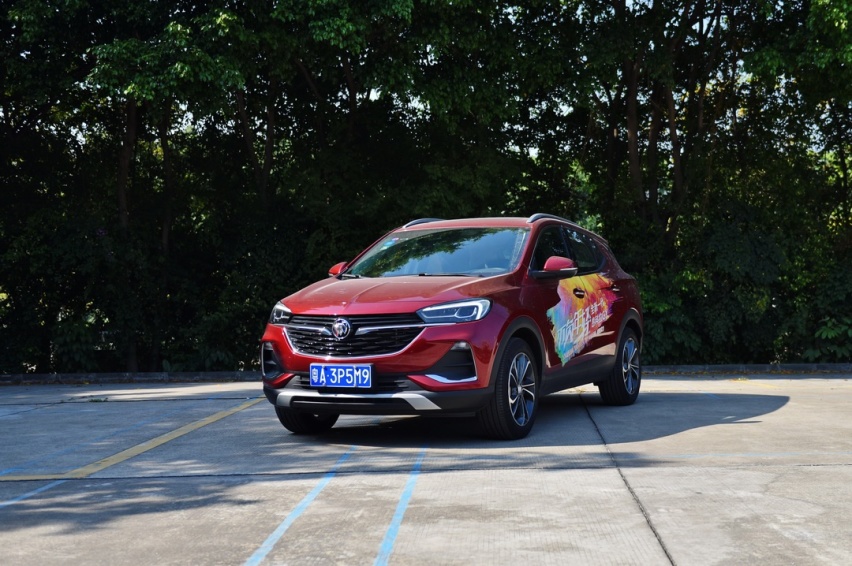 都是新款刚上市，15万买SUV，这两款精致实用值得一看！