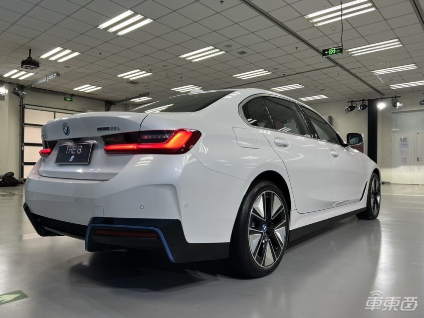 全新BMW i3上市！智能成为核心配置，能成为2022年新爆款吗？