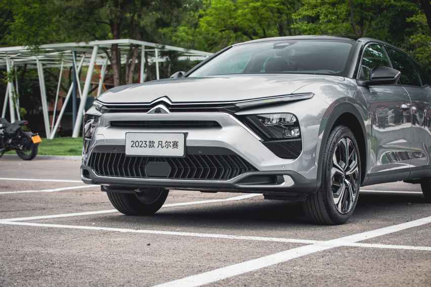 入门即豪华，静态体验2023款凡尔赛C5 X