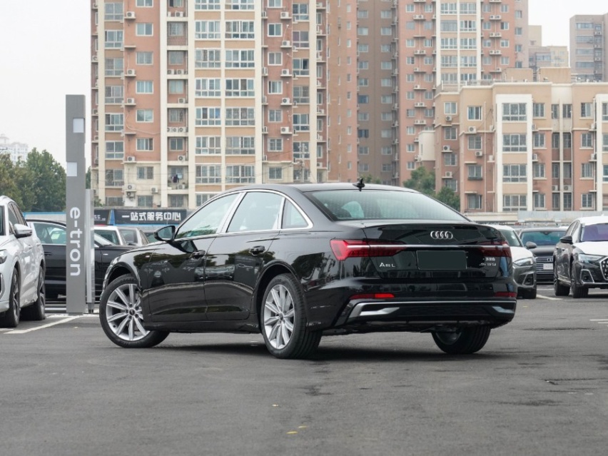 自主还是合资？红旗H9对比奥迪A6L、奔驰E级该怎么选