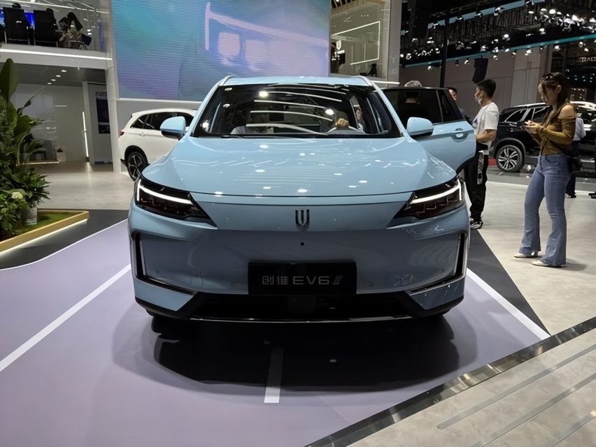 创维再出新车，15.68万续航520公里，网友却最关心碰撞成绩？