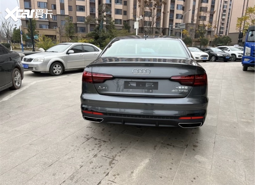 优惠8.3万入手奥迪A4L，性价比挺高，但这几处缺点不容忽视！
