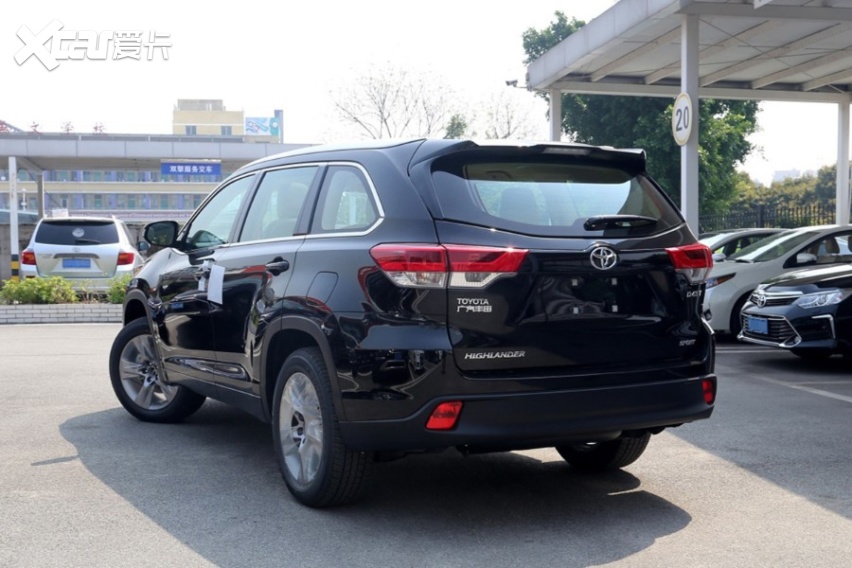 UR-V中期改款，汉兰达/锐界不输，30万中型SUV抄底