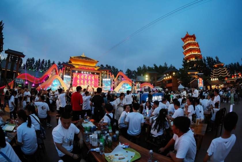 卉眼识车|捷途汽车国风神画之夜 把用户型企业演绎新高度