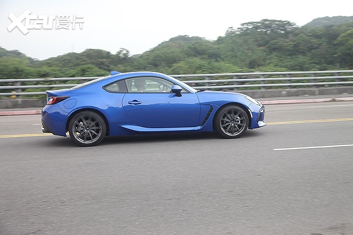 还是手动带劲，试驾2024款斯巴鲁BRZ
