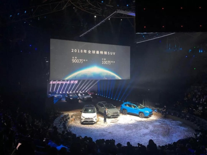 全新RAV4荣放：“颠覆者”换代背后引发的轰动