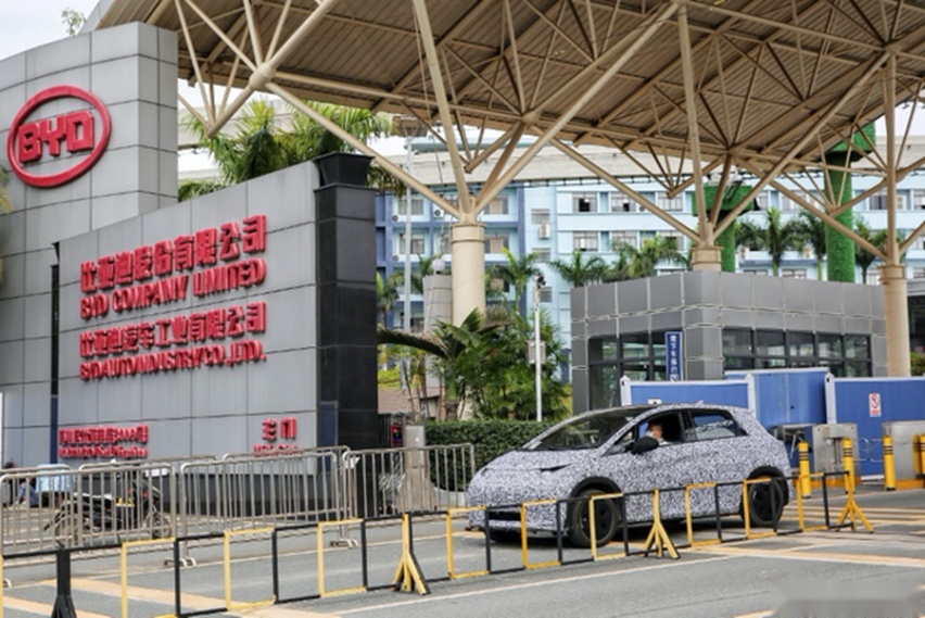 疑似比亚迪全新车型谍照曝光 定位纯电两厢小型车