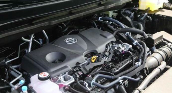 7座大沙发油耗仅5.89L，售价30.89万起，丰田赛那到底好不好用