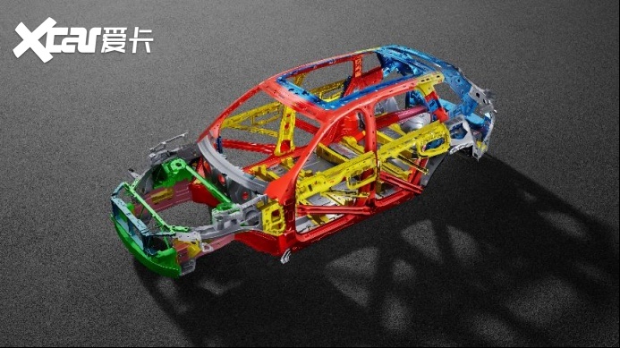 领克900，“撞”出了家用多座SUV的另一番天地