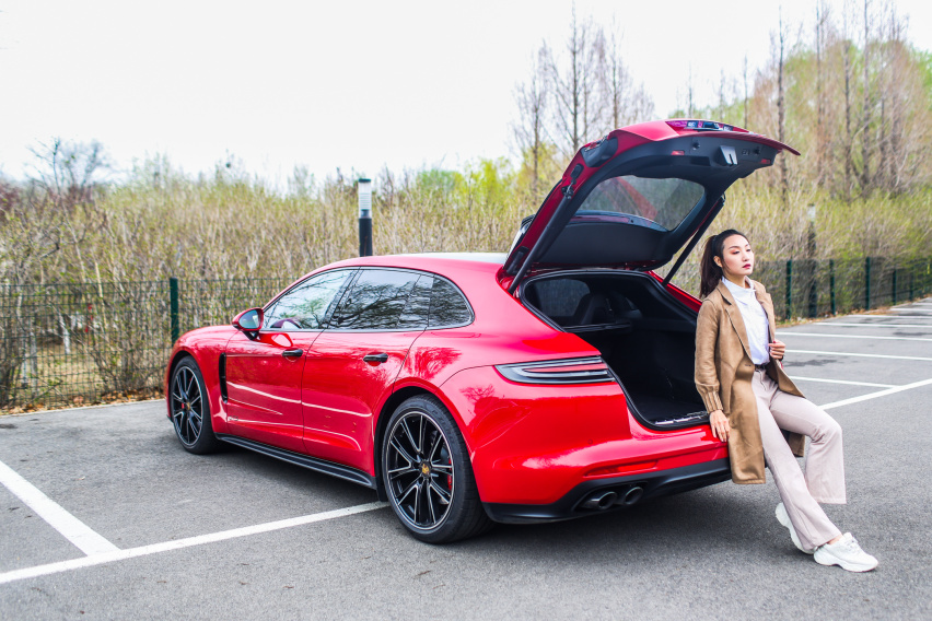 “瓦罐”迷的终极梦想 试驾保时捷Panamera GTS