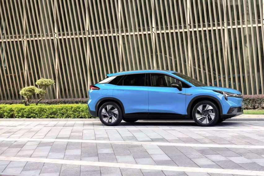 3.9秒破百的国产SUV，广汽新能源Aion LX预售25万