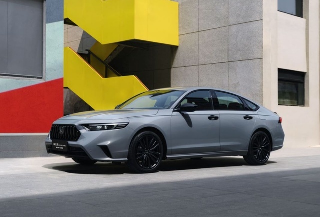 英仕派，凭啥成为都市精英群体的“Dream Car”？