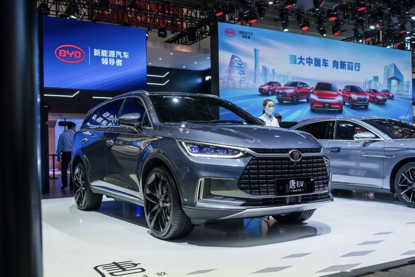 30万元以内买新能源中型SUV 选唐EV还是阿尔法T？