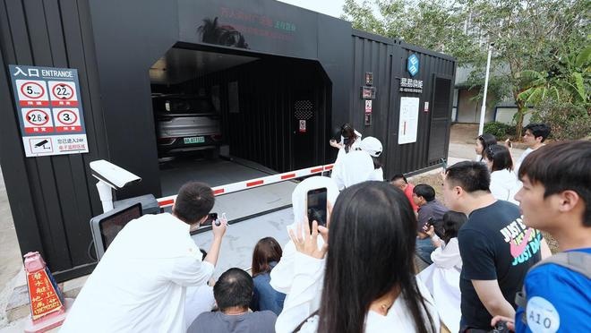 试驾睿蓝9，10万多起的可换电7座中型纯电SUV，还有谁？